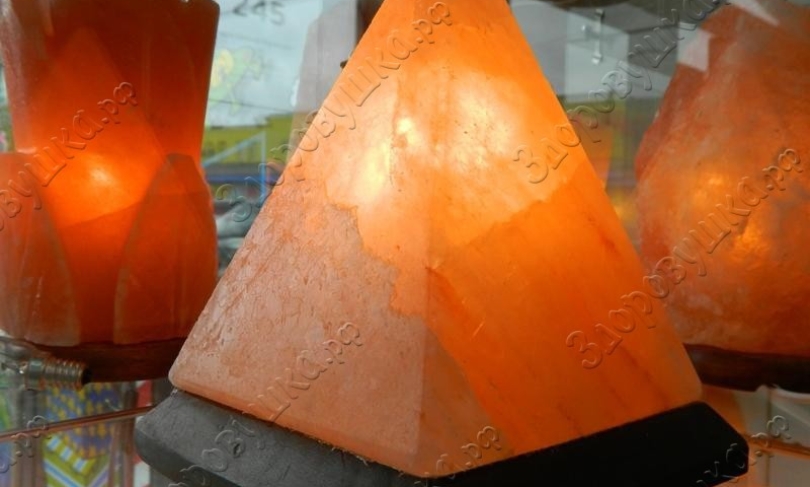 Солевая лампа Пирамида 2 - 3 кг
